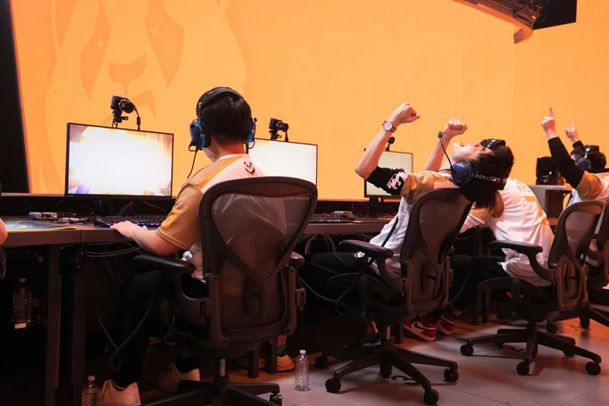 Chengdu Hunters playing at Blizzard Arena